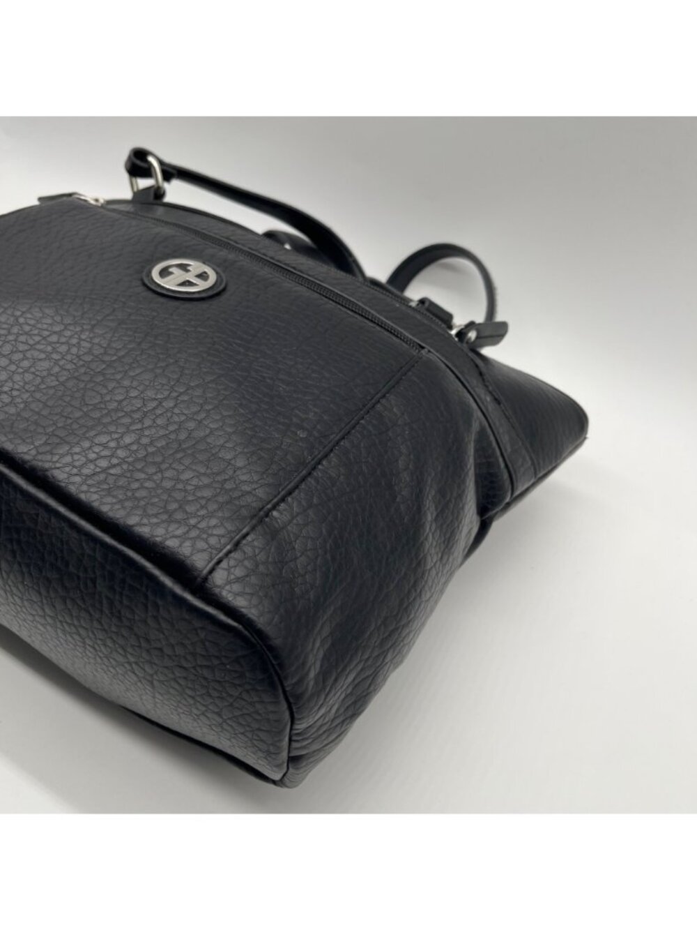 Giani Bernini Black FauxLeather Medium Shoulder Bag - Picture 6 of 10